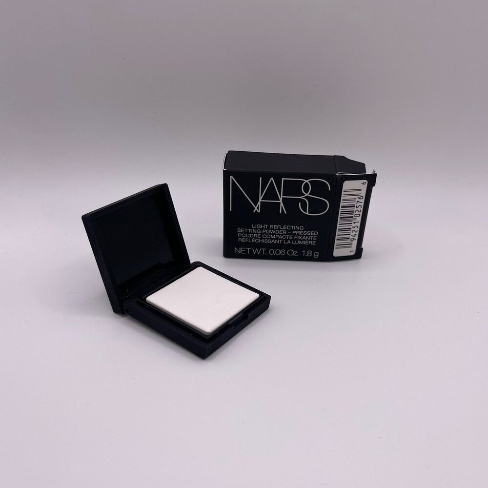 NARS Mini Light Reflecting Pressed Setting Powder